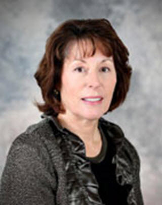 Portrait photo of Jeannine MacKay